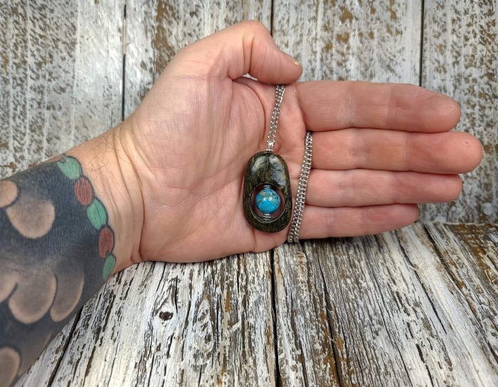 River Rock with 12mm Arizona Turquoise