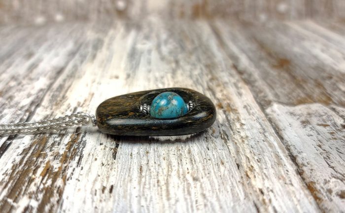 River Rock with 12mm Arizona Turquoise