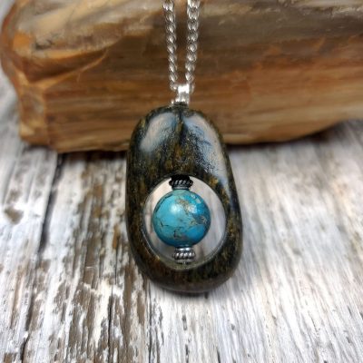 River Rock with 12mm Arizona Turquoise