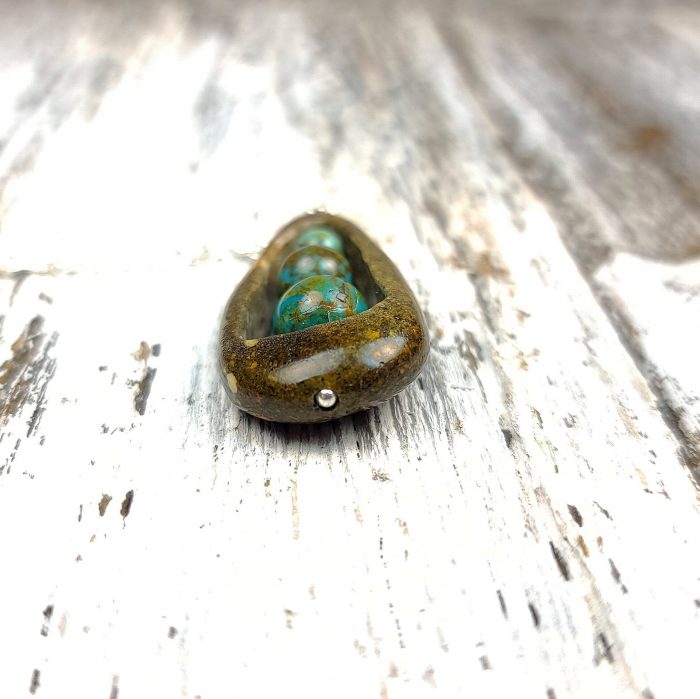 River Rock with Graduated Arizona Turquoise