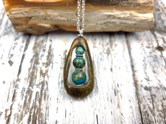 River Rock with Graduated Arizona Turquoise